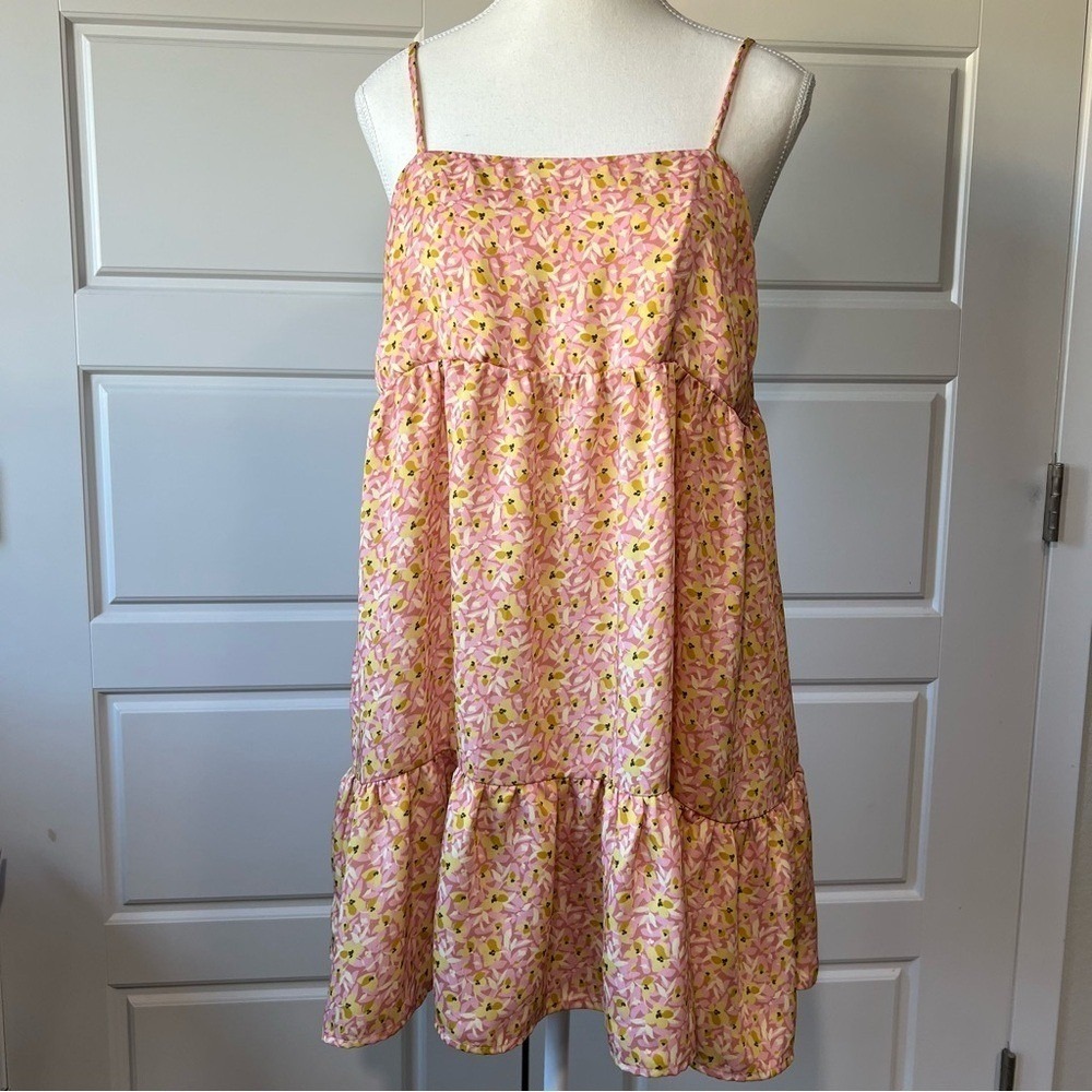 Resa Floral Print Sundress Tiered Ruffle Hem Sleeveless Casual Dress Size Medium
